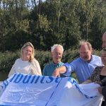 Onthulling van het bord ter gelegenheid van oplevering Markdal-Zuid